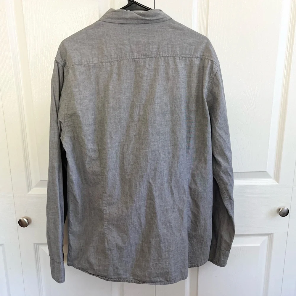 Artistry in Motion Gray Dress Shirt Large
